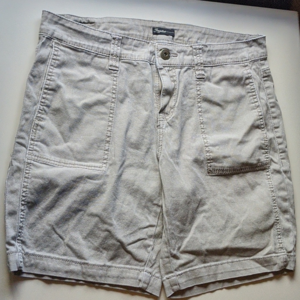 Retro khaki Bermuda short